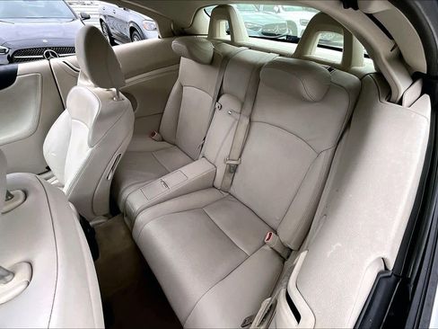 Used 2010 Lexus IS 250C image 18