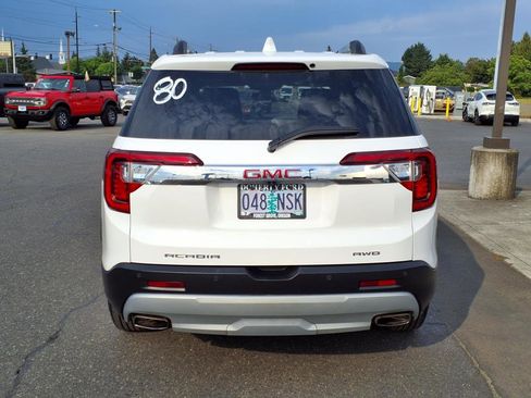 Used 2022 GMC Acadia SLT w/ Technology Package image 7