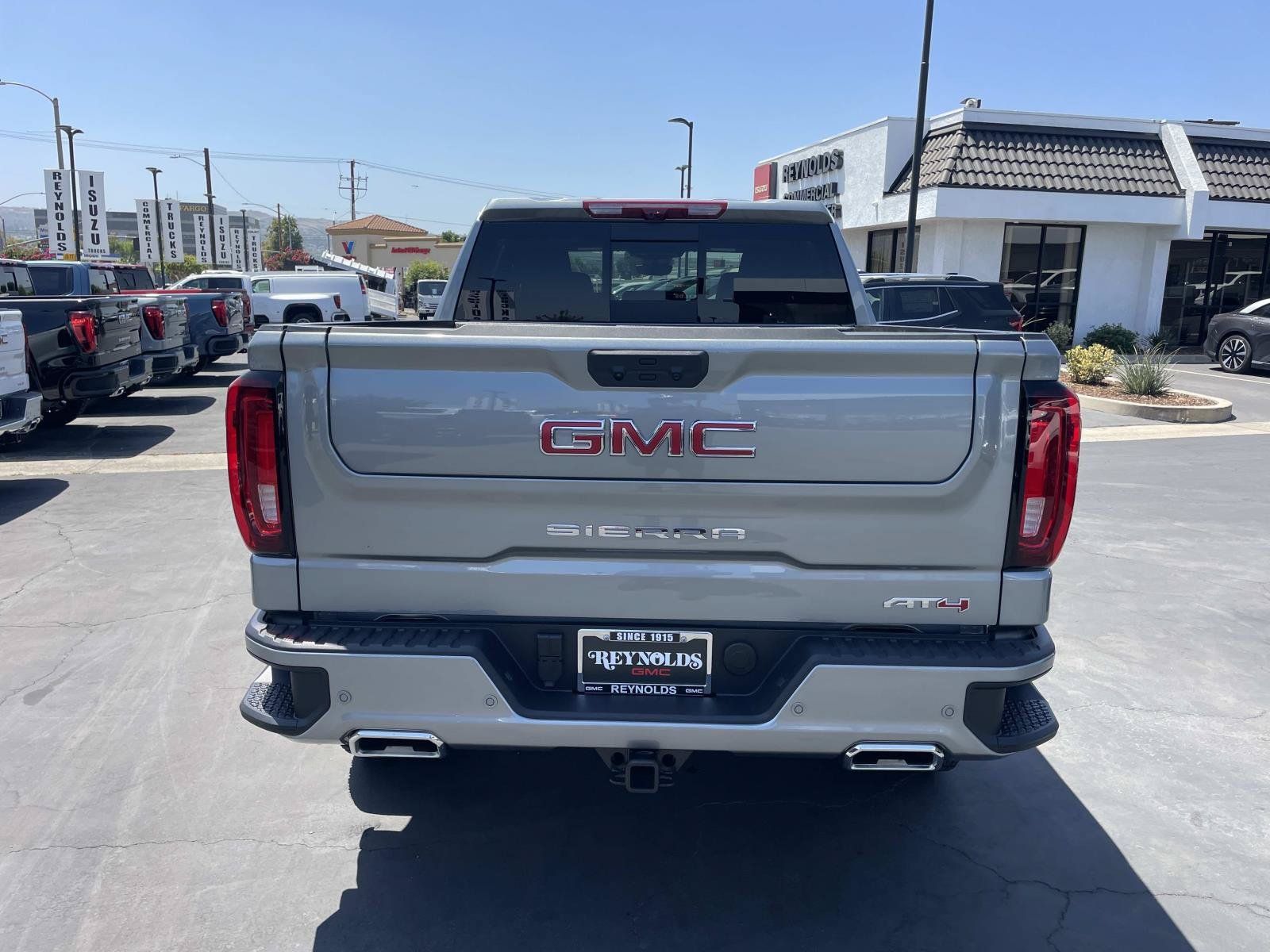 New 2026 GMC Sierra 1500 AT4 w/ AT4 Premium Package AWD/4WD image 4