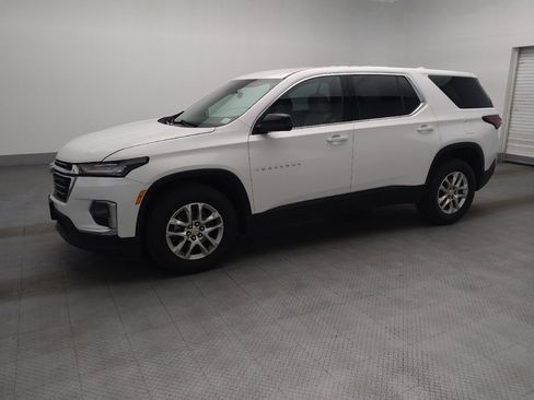 Used 2023 Chevrolet Traverse LS AWD/4WD image 2