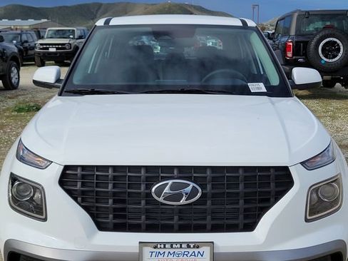 New 2026 Hyundai Venue SE image 21