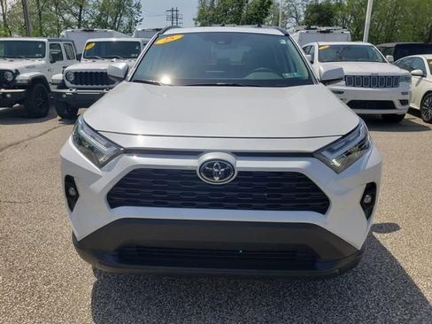 Used 2025 Toyota RAV4 XLE Premium AWD/4WD image 9