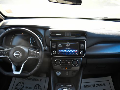 Used 2025 Nissan Leaf S FWD image 34