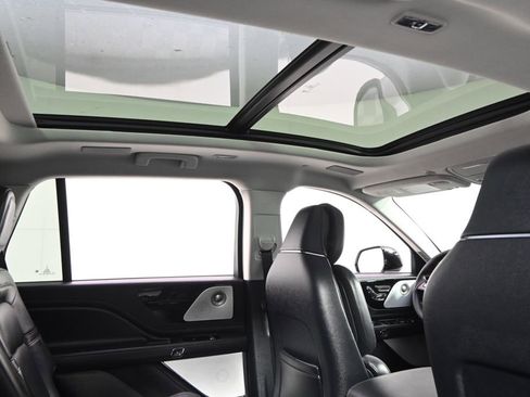 New 2026 Lincoln Aviator Reserve AWD/4WD image 17