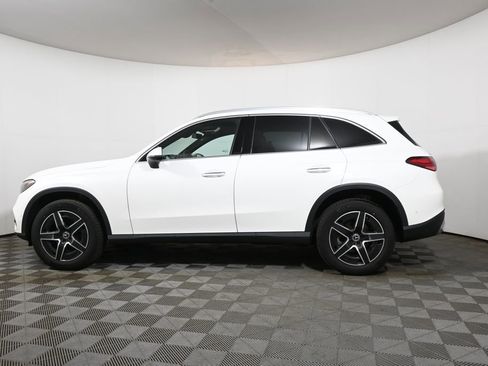 Used 2026 Mercedes-Benz GLC 300 4MATIC image 2