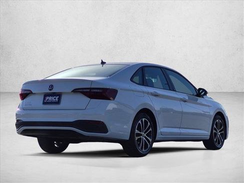 Used 2024 Volkswagen Jetta Sport FWD image 5