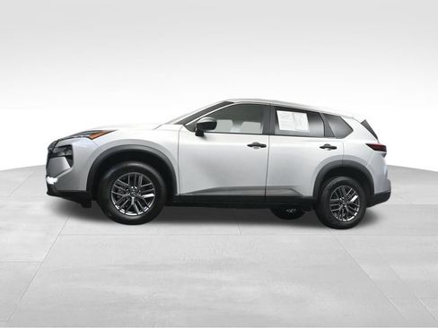 Used 2024 Nissan Rogue S AWD/4WD image 24