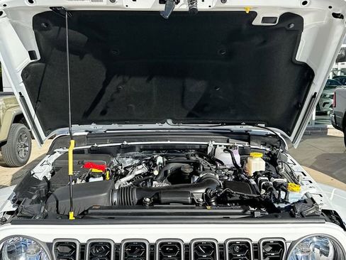 New 2026 Jeep Gladiator Sport AWD/4WD image 32