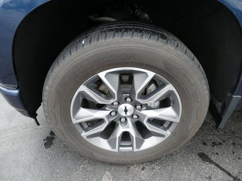 Used 2020 Chevrolet Silverado 1500 RST image 12