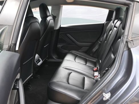 Used 2019 Tesla Model 3 Long Range image 36