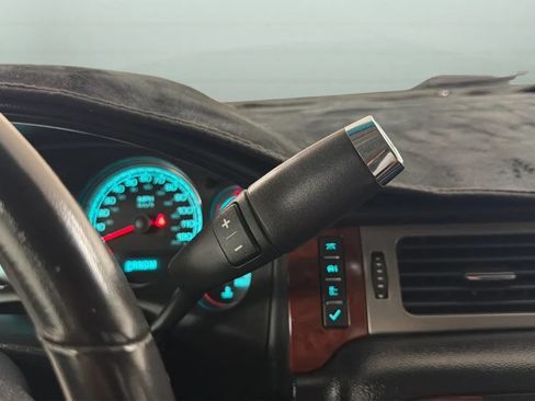 Used 2013 Chevrolet Tahoe 4WD Hybrid image 13