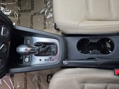 Used 2014 Volkswagen Jetta SE FWD image 23