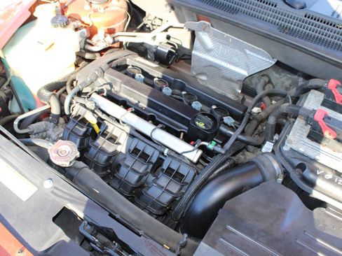 Used 2011 Dodge Caliber Heat w/ Premium Sound Group image 25