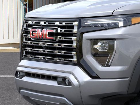 New 2026 GMC Canyon Denali image 13