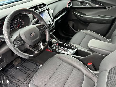 Used 2023 Chevrolet TrailBlazer RS w/ Sun and Liftgate Package FWD image 10