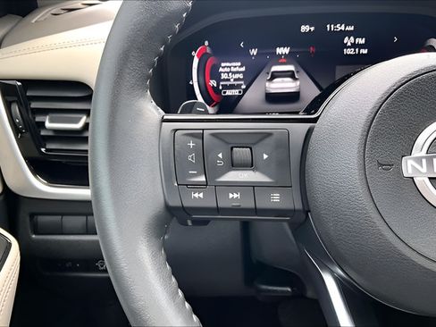 Certified 2024 Nissan Rogue SL AWD/4WD image 10
