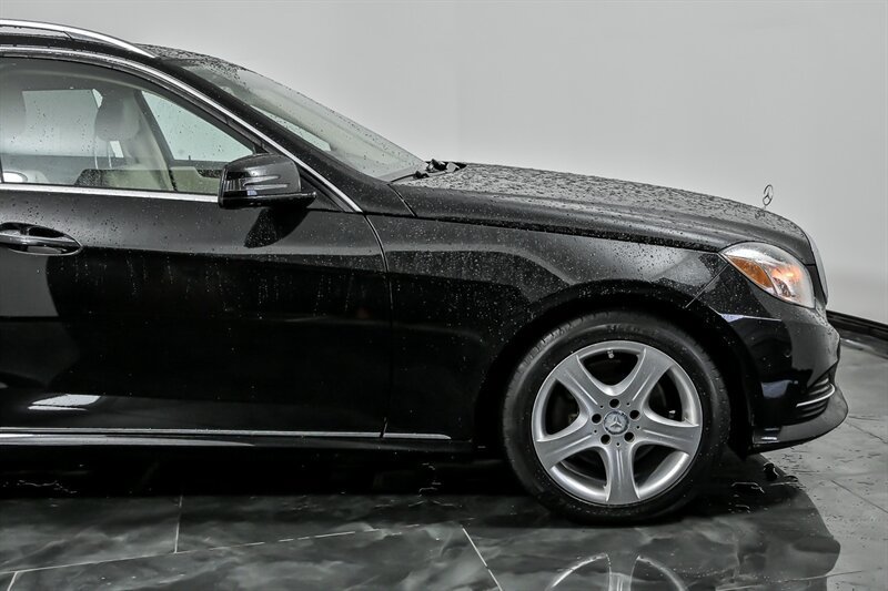 Used 2016 Mercedes-Benz E 350 4MATIC Wagon w/ Premium Package image 12