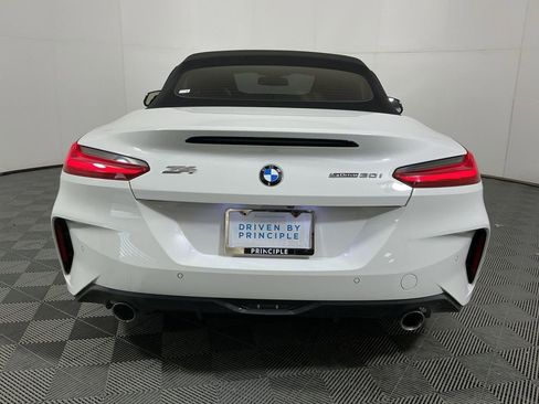 Certified 2023 BMW Z4 sDrive30i w/ Convenience Package image 6