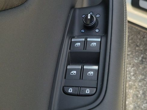 Certified 2023 Audi Q8 Premium Plus w/ Premium Plus Package AWD/4WD image 21