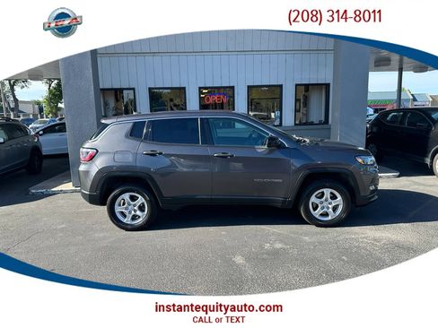 Used 2022 Jeep Compass Sport AWD/4WD image 1