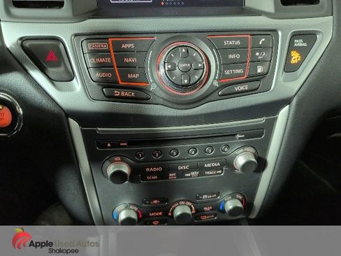 Used 2019 Nissan Pathfinder SL image 22