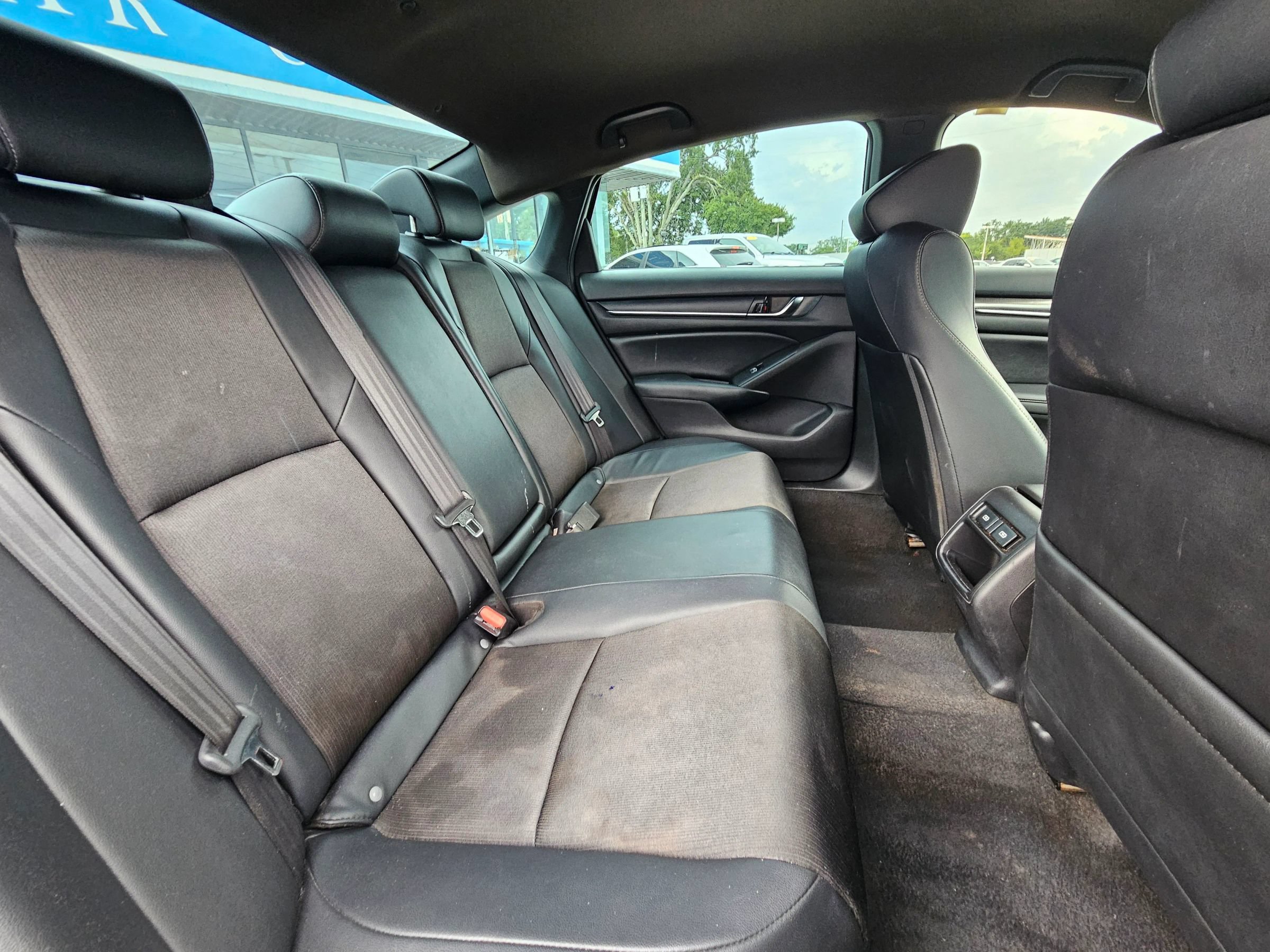 Used 2022 Honda Accord Sport image 12