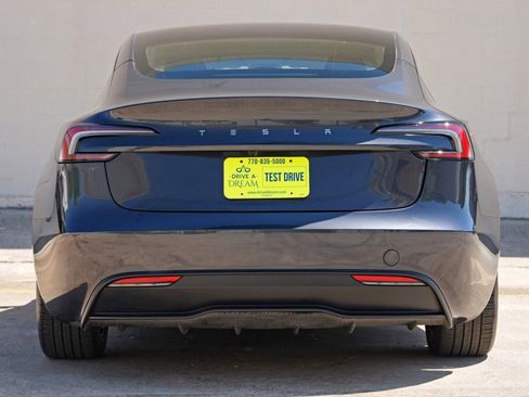 Used 2024 Tesla Model 3 image 11