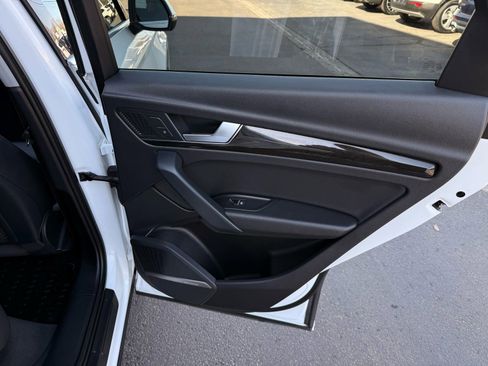 Used 2018 Audi Q5 2.0T Premium Plus w/ Premium Plus Package image 32