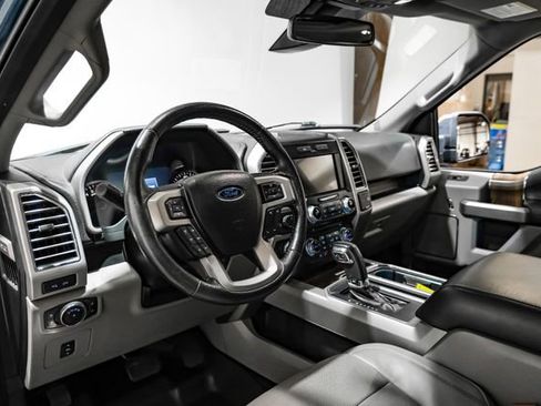 Used 2016 Ford F150 Lariat w/ Equipment Group 502A Luxury RWD image 3