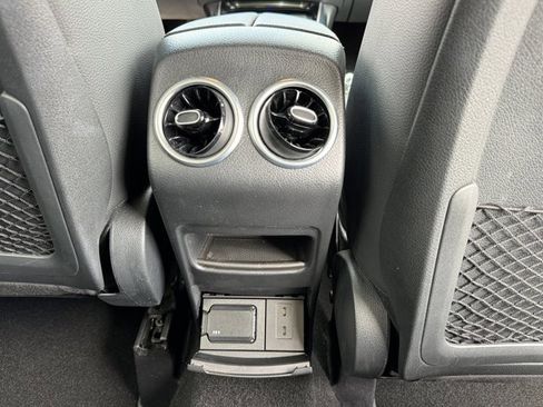Used 2023 Mercedes-Benz GLA 250 image 9