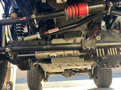 Used 2018 Jeep Wrangler Rubicon w/ Cold Weather Group AWD/4WD image 25