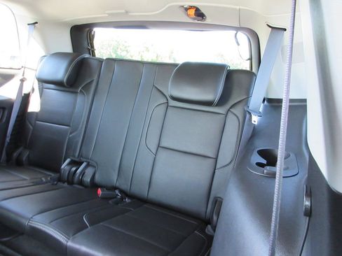 Used 2016 GMC Yukon Denali AWD/4WD image 24