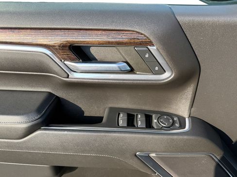 Used 2023 GMC Sierra 1500 Elevation RWD image 11