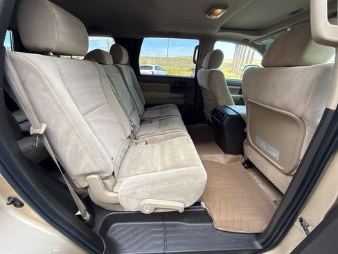 Used 2010 Toyota Sequoia SR5 image 19