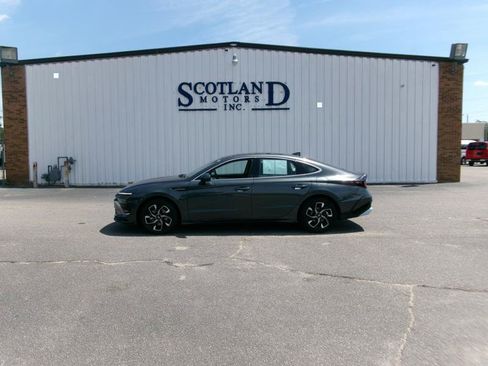 Used 2025 Hyundai Sonata SEL FWD image 1