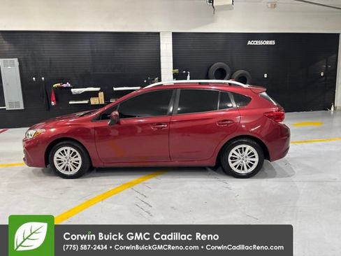 Used 2018 Subaru Impreza 2.0i Premium w/ Popular Package #2 AWD/4WD image 5