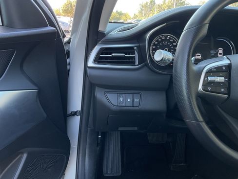 Used 2025 Genesis G70 2.5T image 24