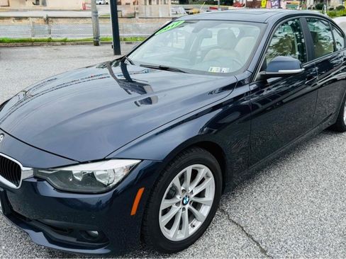 Used 2017 BMW 320i xDrive Sedan AWD/4WD image 5