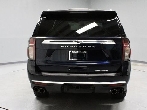 Used 2021 Chevrolet Suburban Premier w/ Premium Package AWD/4WD image 11