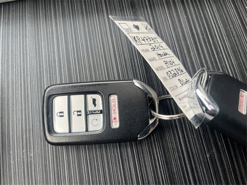 Used 2019 Honda Pilot Touring image 37