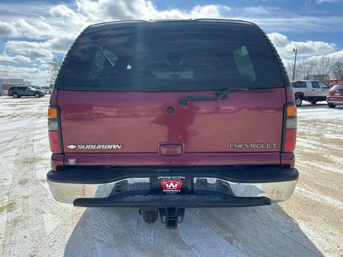 Used 2004 Chevrolet Suburban LT w/ Preferred Equipment Group image 7
