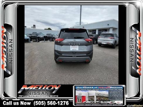 Used 2022 Nissan Rogue SV image 13