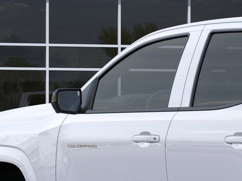 New 2026 Chevrolet Colorado LT image 12