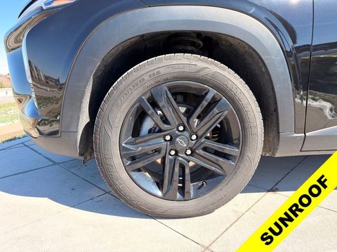 Used 2024 Chevrolet Trax ACTIV w/ Sunroof Package image 9