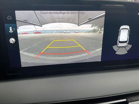Used 2025 Hyundai Palisade SEL FWD image 29