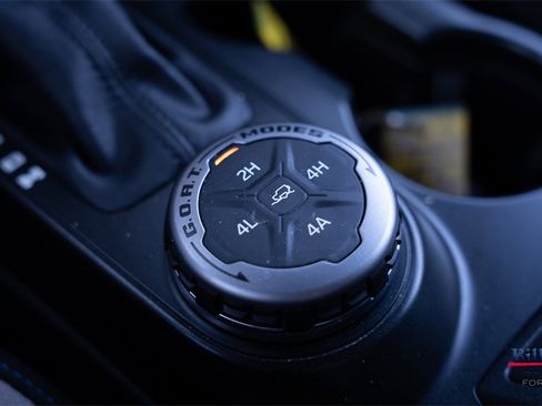 Certified 2023 Ford Bronco Wildtrak image 18