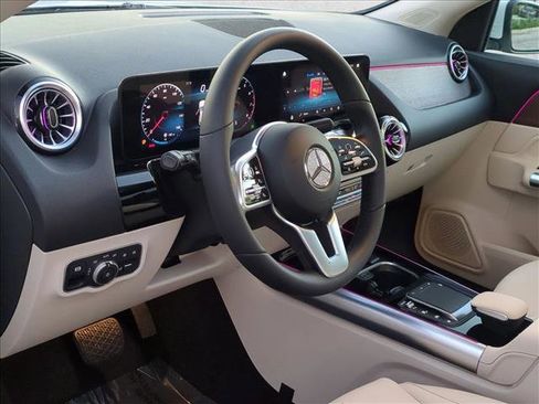 Used 2023 Mercedes-Benz GLA 250 image 10