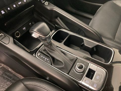 Certified 2023 Kia Telluride S w/ S Sunroof Package image 9