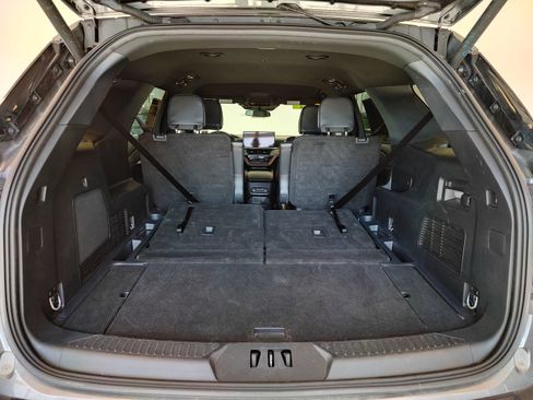 Used 2025 Ford Explorer ST-Line AWD/4WD image 15