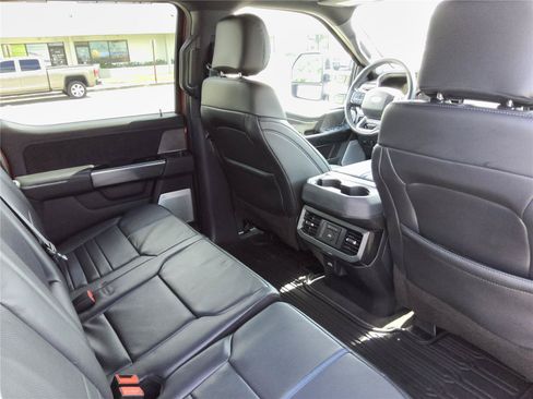 Certified 2025 Ford F250 Platinum AWD/4WD image 29
